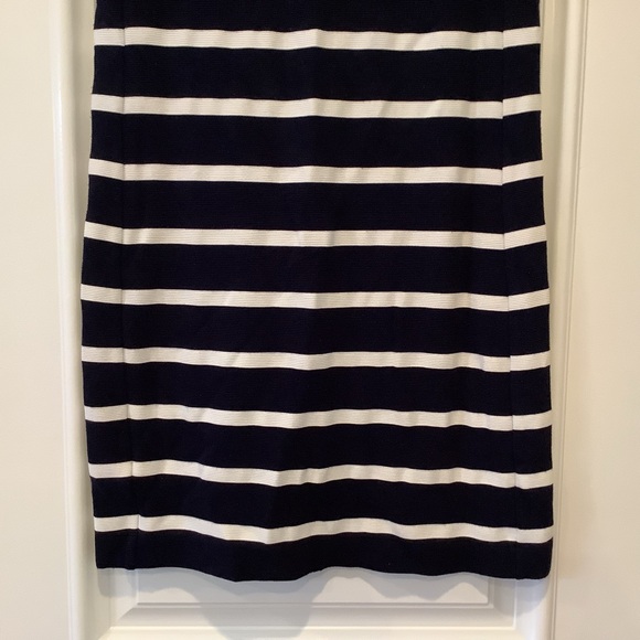 Ann Taylor Loft Navy Blue and White Striped Dress Size Small Short Sleeves - Picture 4 of 9